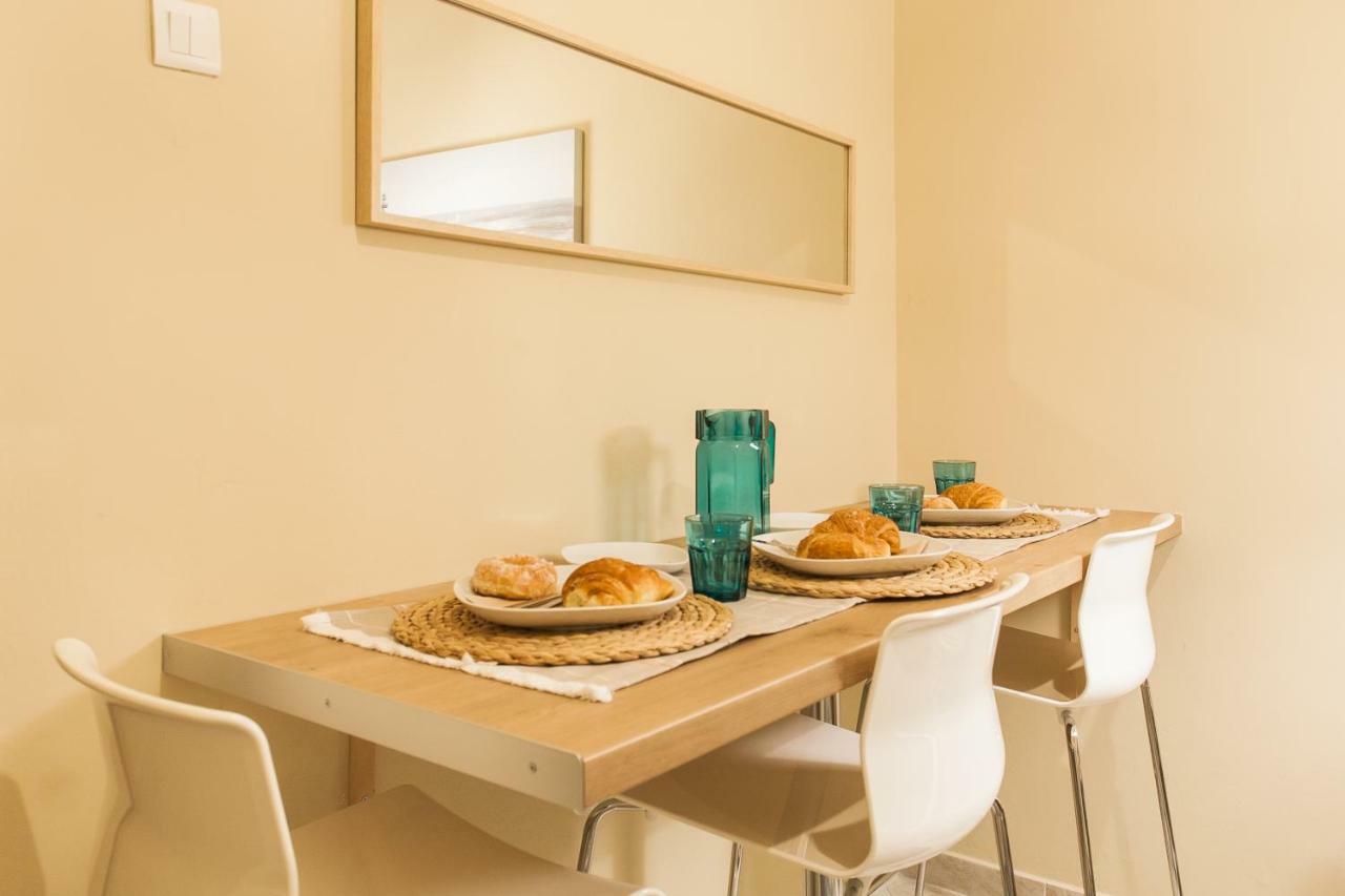 אתונה Central, Quiet, Cozy, Very Clean Private Apartment Close To Acropolis מראה חיצוני תמונה